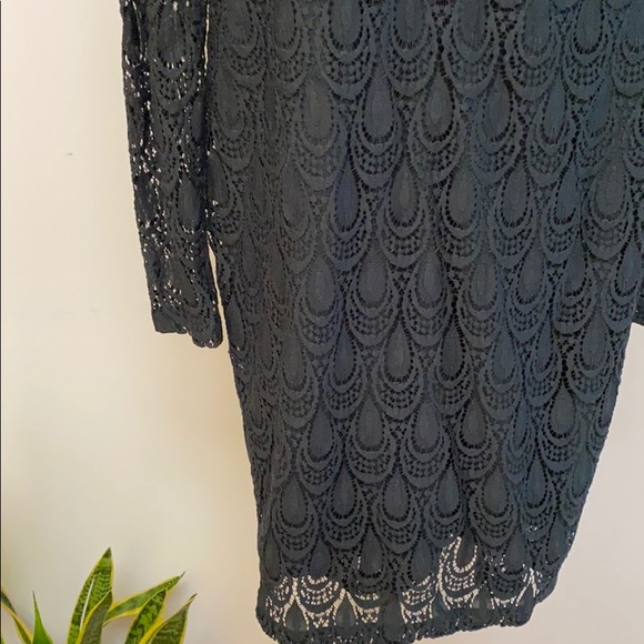 Bebe M, NWOT, Deep Green Long Sleeve Dress - Picture 3 of 4